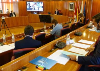 Vigo esixe a Abanca que devolva as comisións “abusivas” e garanta o acceso gratuíto aos seus servizos