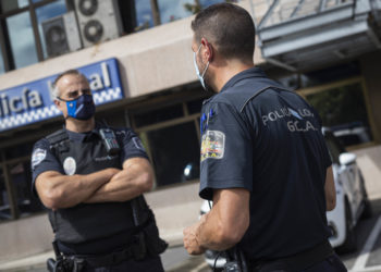 Caballero anuncia un refuerzo de la vigilancia policial por la entrada de Vigo en nivel 2 de alerta sanitaria