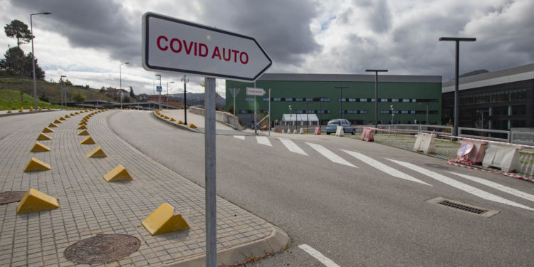 La pandemia se desboca aún más en el área de Vigo: otro pico de casos nuevos y tasa de positividad del 13%