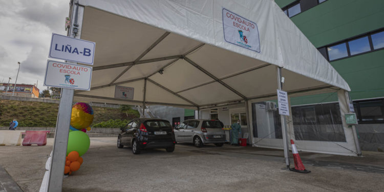 El área sanitaria de Vigo reduce la cifra de nuevos contagios de Covid-19 y Nigrán abandona la alerta roja