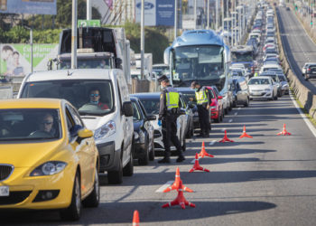 La policía despliega controles en las entradas y salidas de Vigo