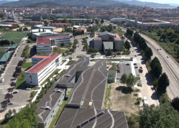 Dúas facultades da Universidade de Vigo inician a docencia virtual tras detectar positivos no alumnado