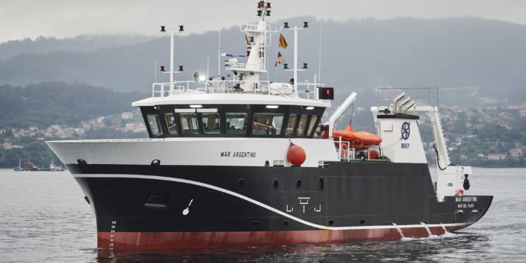 Astilleros Armón entrega a Argentina el buque oceanográfico construido en Vigo