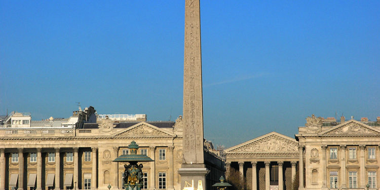 Un obelisco egipcio para lograr la concordia de los franceses