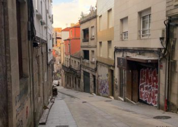 Rúa de Manuel Núñez y Calexón de Núñez, en honor a un impulsor del urbanismo vigués en el siglo XIX