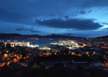 A Deputación de Pontevedra e o físico Jorge Mira abordan a controversia sobre o cambio de hora