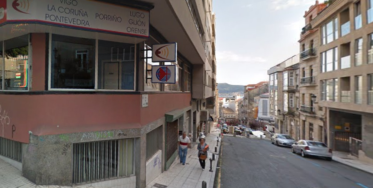 Detenido en Vigo por intentar quitarle la pistola a un policía tras protagonizar un altercado en un bar