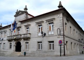 O Concello de Tui someterá a probas de Covid-19 a todo o persoal municipal tras detectar tres positivos
