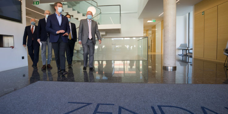 Feijóo confirma que el proyecto de Zendal, que fabricará la vacuna contra la Covid-19, optará a los fondos europeos de recuperación
