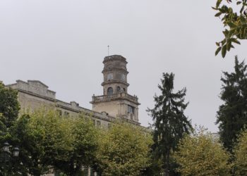 Los centros educativos de Vigo y su área suman 11 positivos más de Covid-19