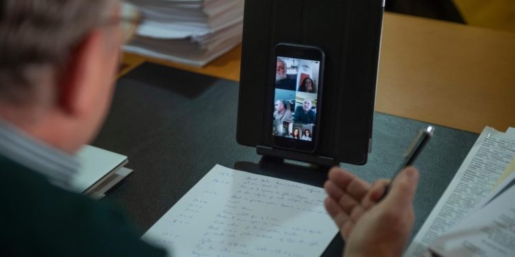 Vigo denuncia por inconstitucionales las elecciones al Consejo de Procuradores de España