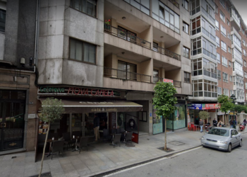 Trasladan al hospital a un hombre con síntomas de intoxicación tras sufrir un incendio en su vivienda