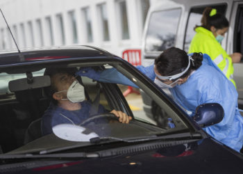 Los contagios diarios en el área de Vigo se mantienen por debajo del centenar tras otra caída de las PCRs