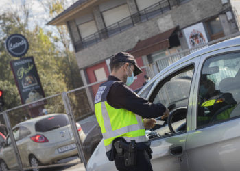 Sanidade califica de “buena” la evolución de Vigo y contempla levantar restricciones en Cangas