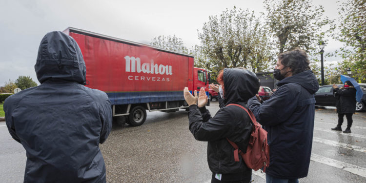 El Concello de Vigo eximirá a la hostelería de pagar la basura, el agua y los vados mientras dure el cierre