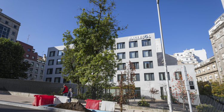 Un total de 27 usuarios superan la Covid-19 en la residencia Ballesol, que se queda con 24 contagiados