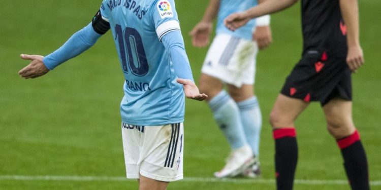 Aspas: «Tenemos que mirarnos más al ombligo y menos al entrenador, llevamos cuatro en dos temporadas, algo hacemos mal»