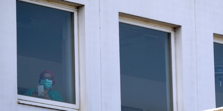 Los contagios se estabilizan en el área sanitaria de Vigo pero vuelven a bajar las PCRs