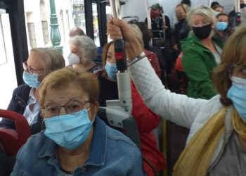 Caballero pone en duda las fotos de las aglomeraciones en los Vitrasa