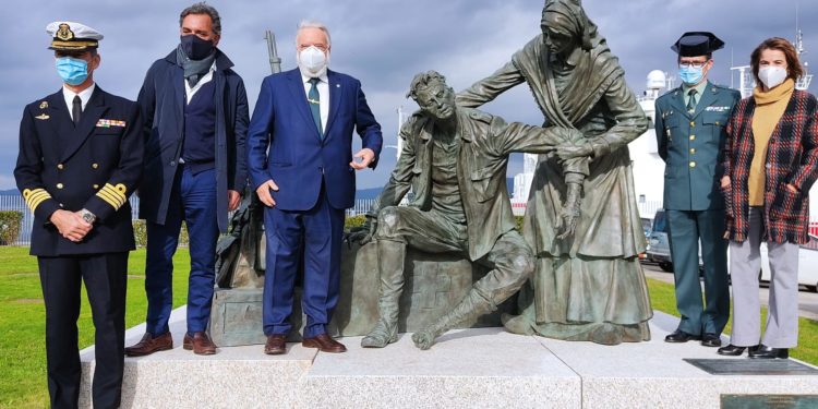 Vigo rinde homenaje en el Puerto a los repatriados de la Guerra de Cuba