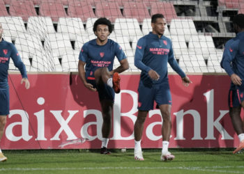 El Sevilla vuelve a los entrenamientos tras dar negativo la plantilla en las pruebas PCR