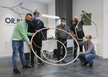 Pescadores gallegos diseñan dos dispositivos para salvar la vida de las tortugas marinas