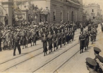 “Si las mujeres saben coser, ¡bien pueden aprender a conducir!”