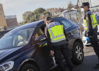 El área sanitaria de Vigo baja de los 2.000 casos activos un mes después pero Sanidade vuelve a reducir las PCR
