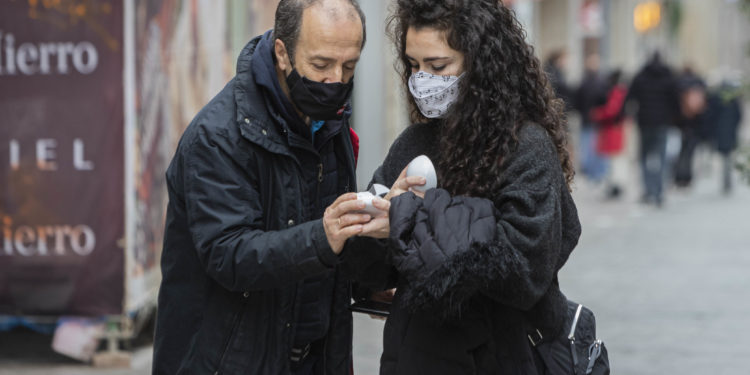 Más vaivenes en el área sanitaria de Vigo, que vuelve a empeorar sus datos de la pandemia