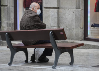 El área sanitaria de Vigo reduce los contagios nuevos y siguen cayendo la incidencia acumulada y los casos activos