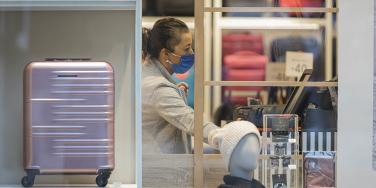 El área sanitaria de Vigo retoma su recuperación: caen los nuevos contagios y vuelven a bajar la incidencias