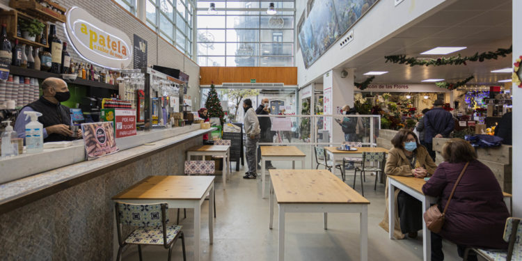 Vigo y su área se aferran a las “esperanzas” que infunde la Xunta para relajar las restricciones