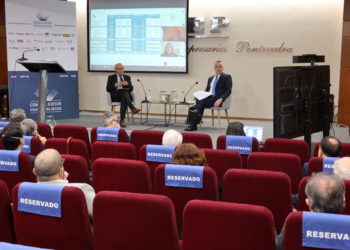 La asamblea de la patronal local decide permanecer en la Confederación de Empresarios de Galicia