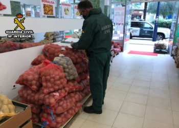 La Guardia Civil inmoviliza en Vigo una partida de patatas por transgedir la normativa de Indicación Geográfica Protegida