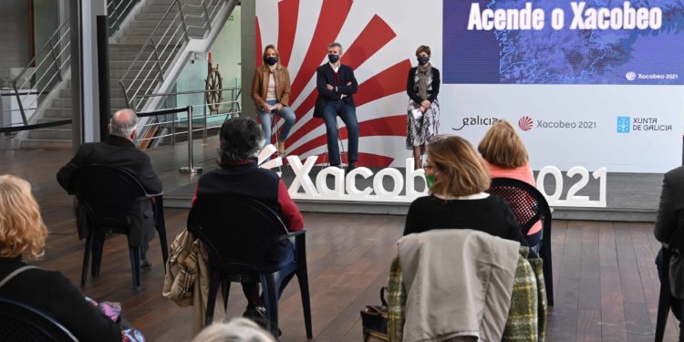 A Xunta “Acende o Xacobeo” en Vigo para iluminar 90 monumentos na conta atrás do Ano Santo