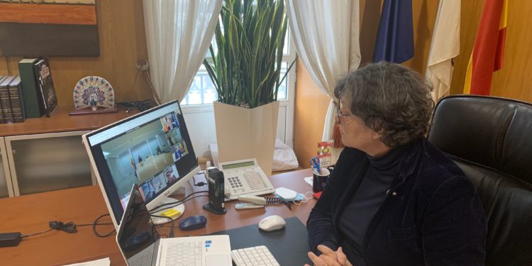 A alcaldesa do Porriño pide a Sanidade un cribado masivo ante o aumento dos contaxios de Covid-19