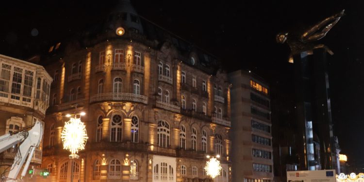 Luz para la obra cumbre de Pacewicz en el Vigo parisino