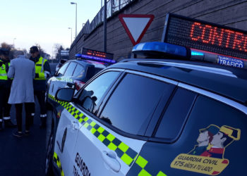 A DXT desenvolve unha campaña especial de control de alcohol e drogas entre nas estradas galegas