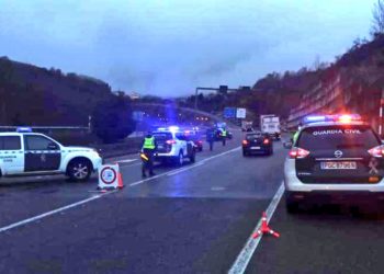 La Guardia Civil intensifica los controles de movilidad y de reuniones navideñas en Galicia