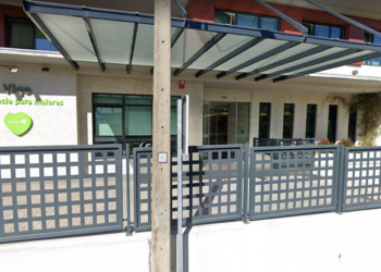 El brote de Covid-19 en la residencia DomusVi Salesas de Vigo crece hasta los 17 casos activos