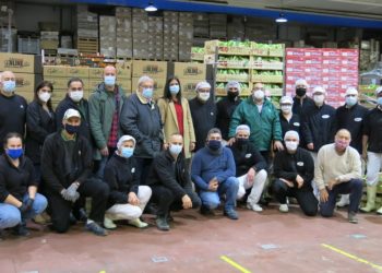 Frutas Nieves garantiza coliflor y uvas a los comedores sociales y Banco de Alimentos de la provincia