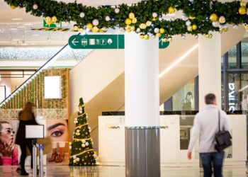 El Gran Vía de Vigo inaugura un punto de empaquetado exclusivo para miembros del Club de los Disfrutones