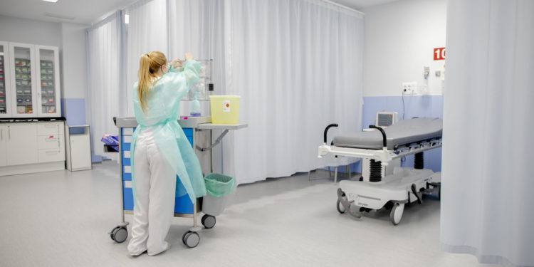 Repuntan los ingresos por Covid-19 en los hospitales de Vigo, con 8 pacientes más en planta