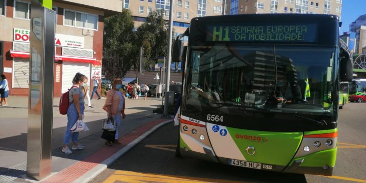 Desconvocada a folga de Vitrasa tras sete horas de negociacións