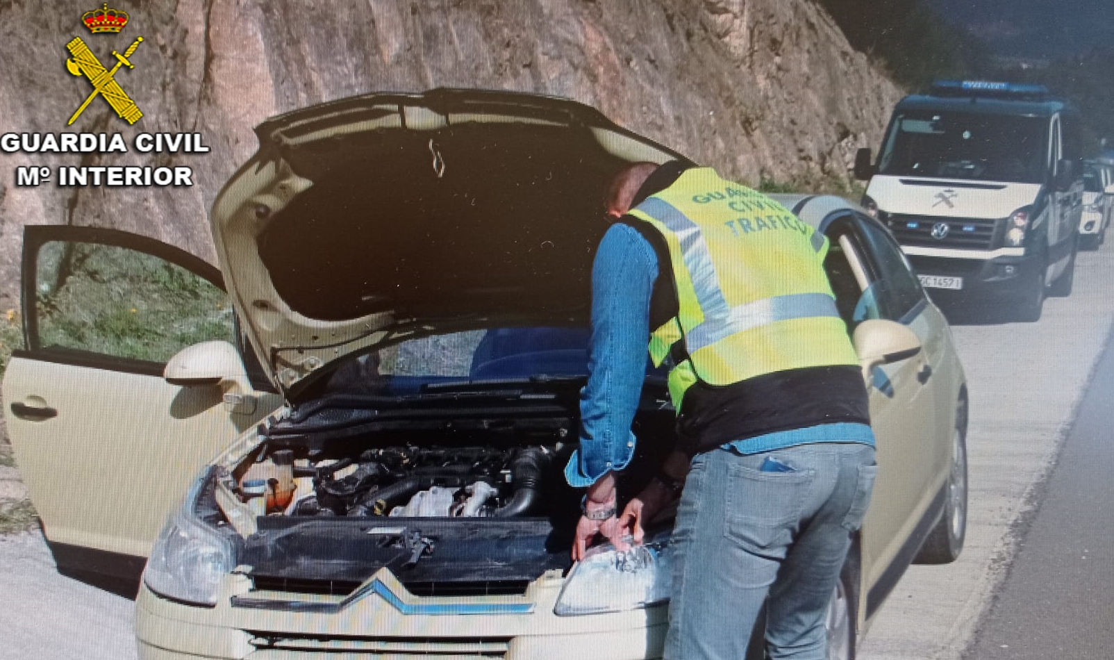 La Guardia Civil investiga a un conductor de Moaña por delitos contra ...